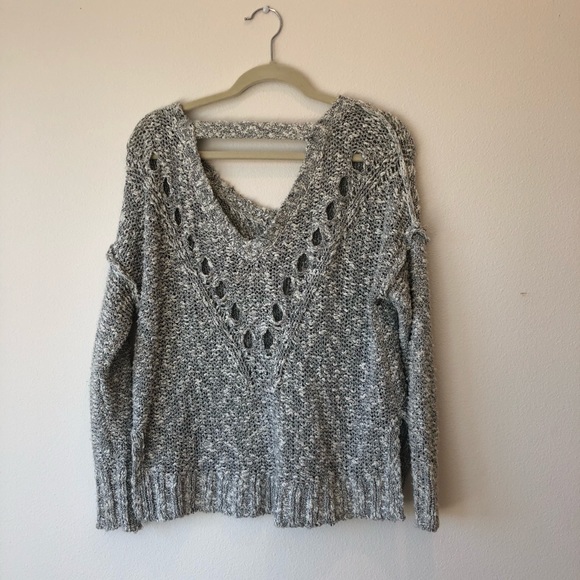 Hollister sweater - Picture 2 of 5